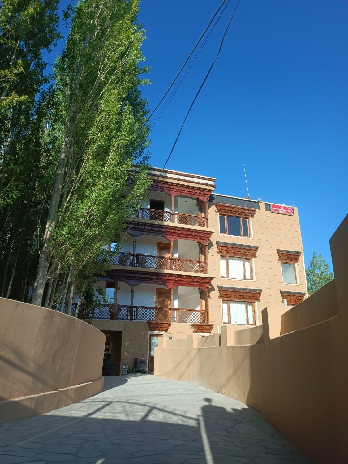Hotel Om Ladakh Лех Екстер'єр фото